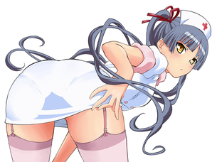 綺麗な脚にガーターベルトをつけてると色っぽく見えるよねｗ