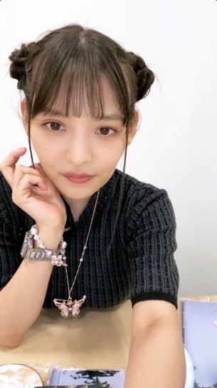 【画像】上坂すみれさん、自慢のエチ乳をライブ配信で強調しまくりwwwwwww