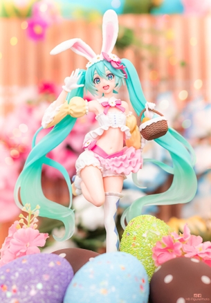 【画像】最近のプライズフィギュアってクオリティ高すぎだろwwwwwwwwwwwwwwwwwwwwwwwwwwww