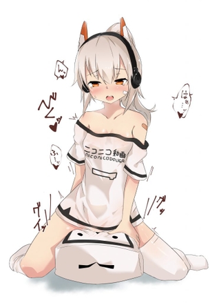 おまんこくちゅくちゅ弄ってオナニーしちゃってる気持ちよさそうな女の子の羨ましい二次元エロ画像