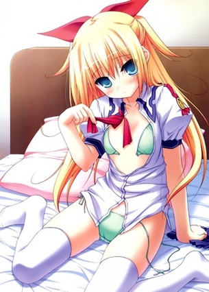 脱ぎかけのエロ画像待った無し！