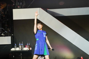 【画像】人気声優・東山奈央ちゃんの綺麗なエチエチ腋wwwwwwww