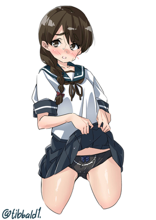 スカートたくし上げておぱんつ見せつけてる淫乱美少女・・・どこかにいませんか？