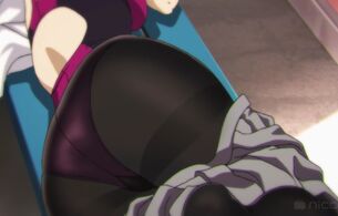 アニメ『みるタイツ』5話で女の子が水着の上にタイツを履くエロい姿のシーンなど！