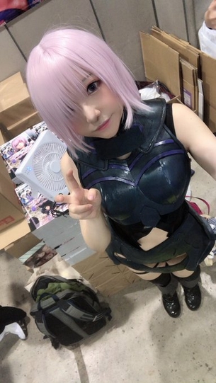 C96コミケにいたエチエチコスプレ売り子画像貼ってくわwwwwwwww