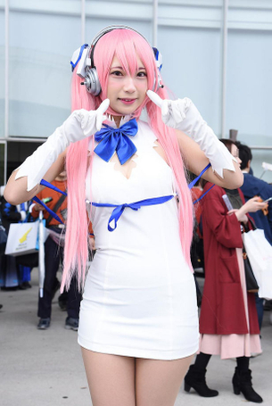【画像】ニコニコ超会議のコスプレイヤーがエロエロすぎると話題にwwwwwww