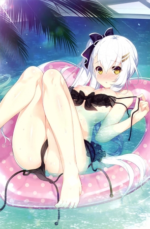 脱ぎかけのレベルが高いエロ画像