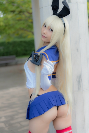 【画像あり】艦これ島風コスって女がするコスプレの中で一番エロいよなwwwwww